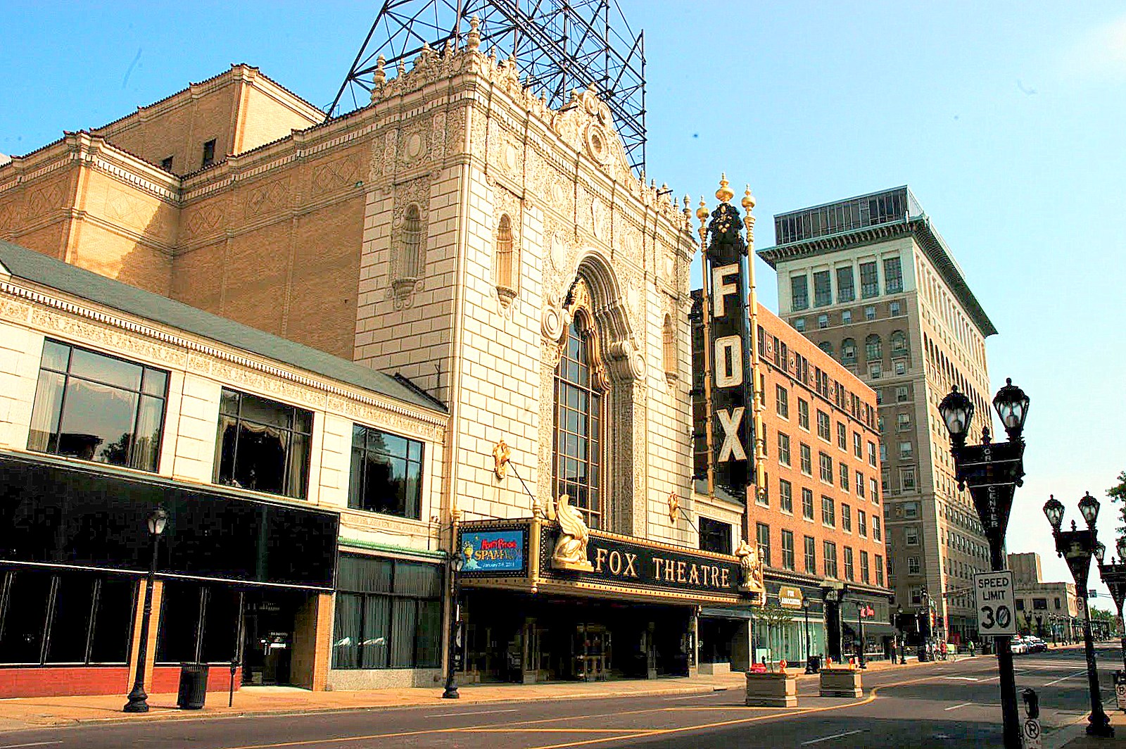 Covenant Blu/Grand Center neighborhood - STL