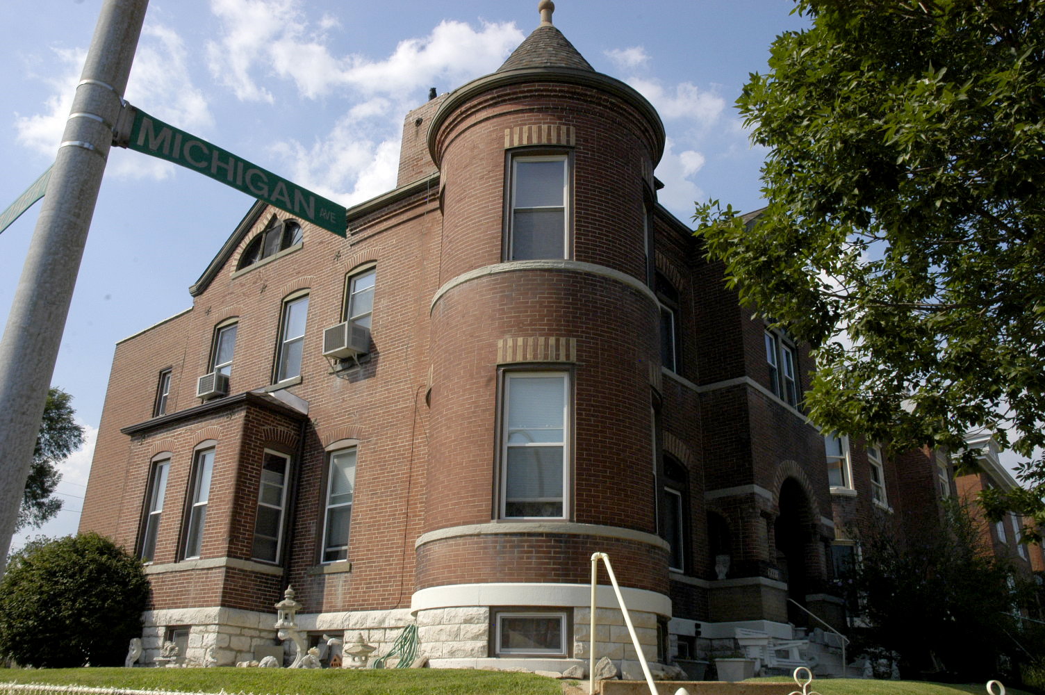 Carondelet neighborhood - STL