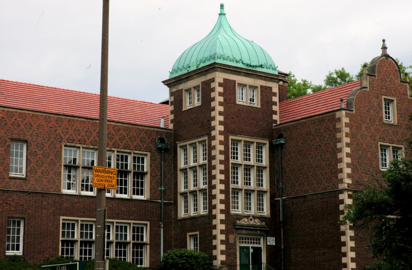 Academy neighborhood - STL