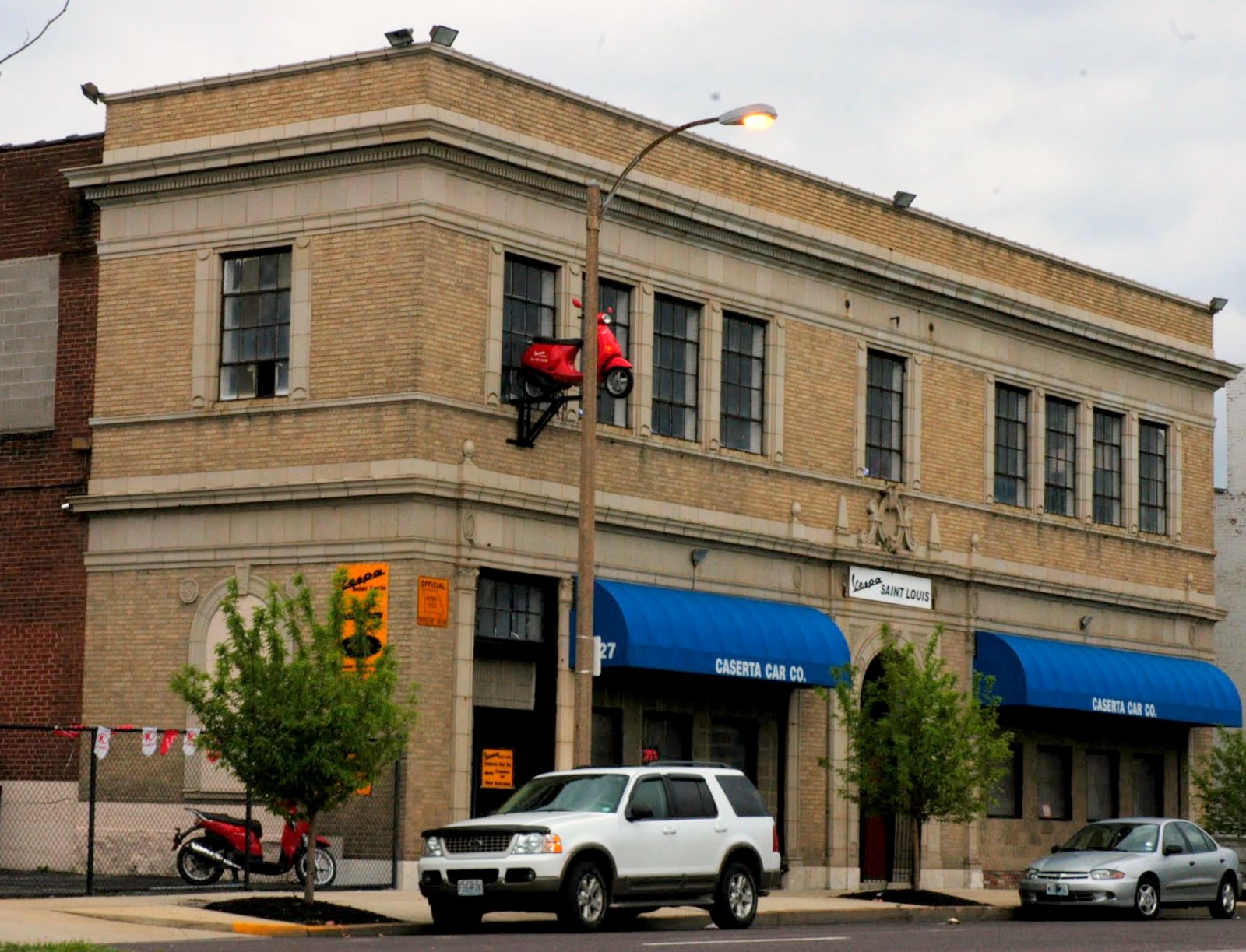 Academy neighborhood - STL