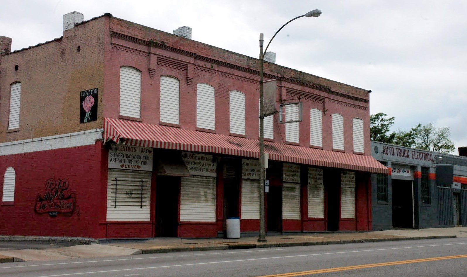 Academy neighborhood - STL