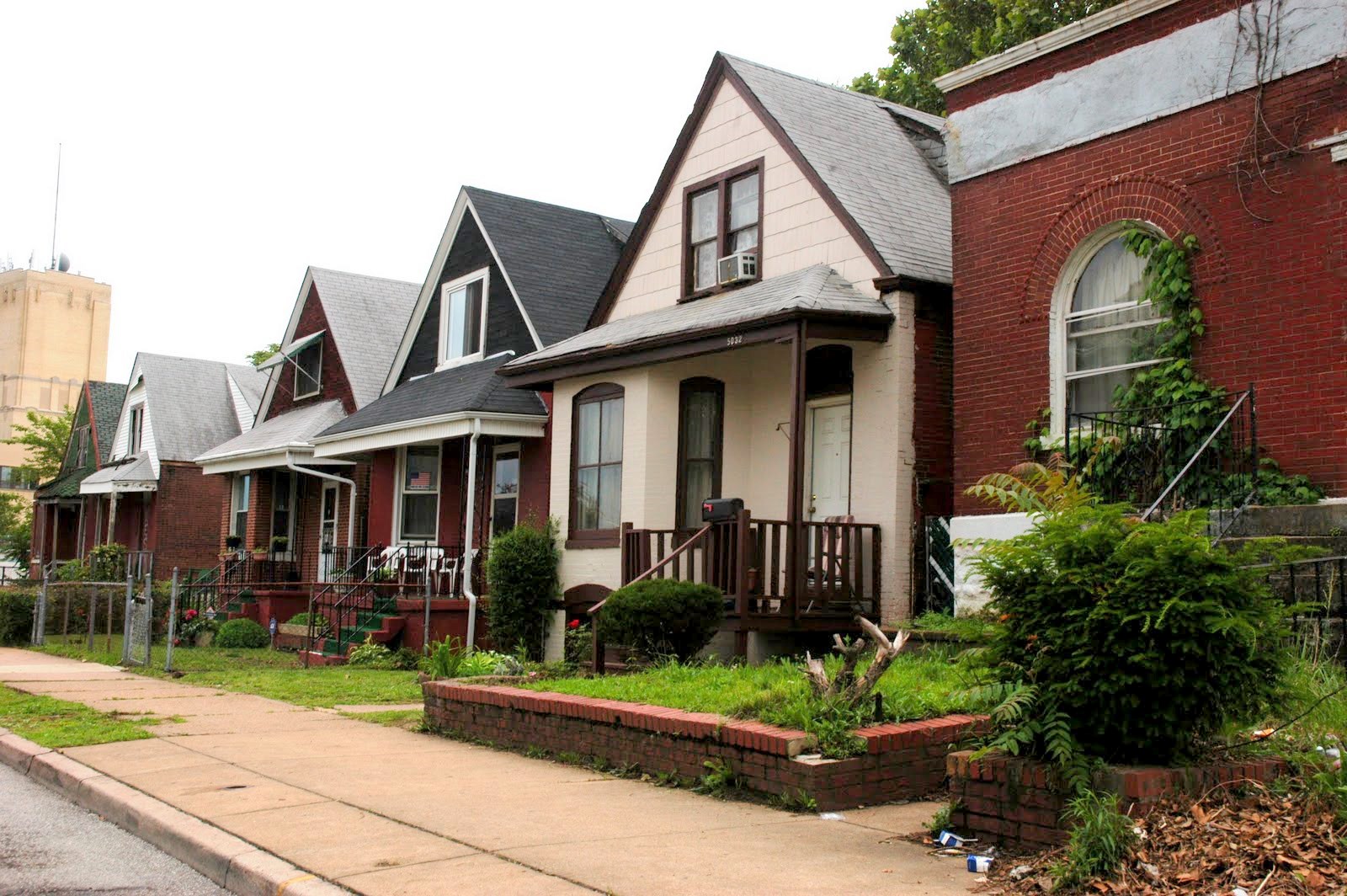 Academy neighborhood - STL